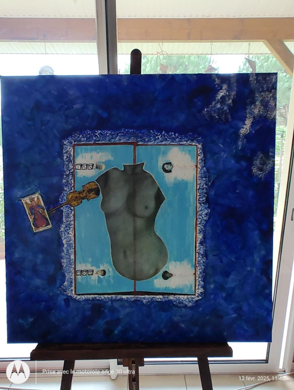 Libérée , technique mixte sur châssis entoilé 90x90 cm Année 2025   Par Frédérique Gouzien, Artiste Plasticienne étrange, LETRANGE FREDERIQUE,mont de marsan,les landes,france