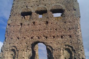 Vendredi matin : Les monuments  gallo romains d'Autun 