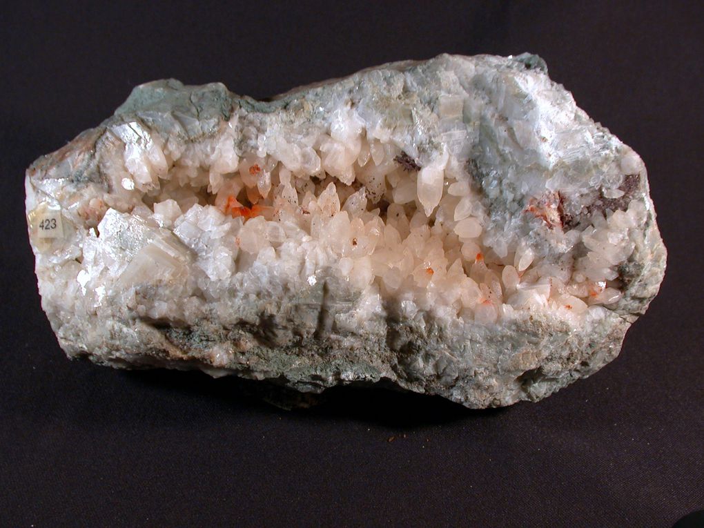 Quelques échantillons de l'inventaire des minéraux du bocage vendéen.