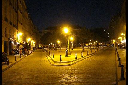 【YouTube】A Paris, les bords de Seine pris d'assaut pour lutter contre la chaleur