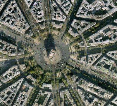 Place de l'Etoile et Champs Elysées vus du ciel