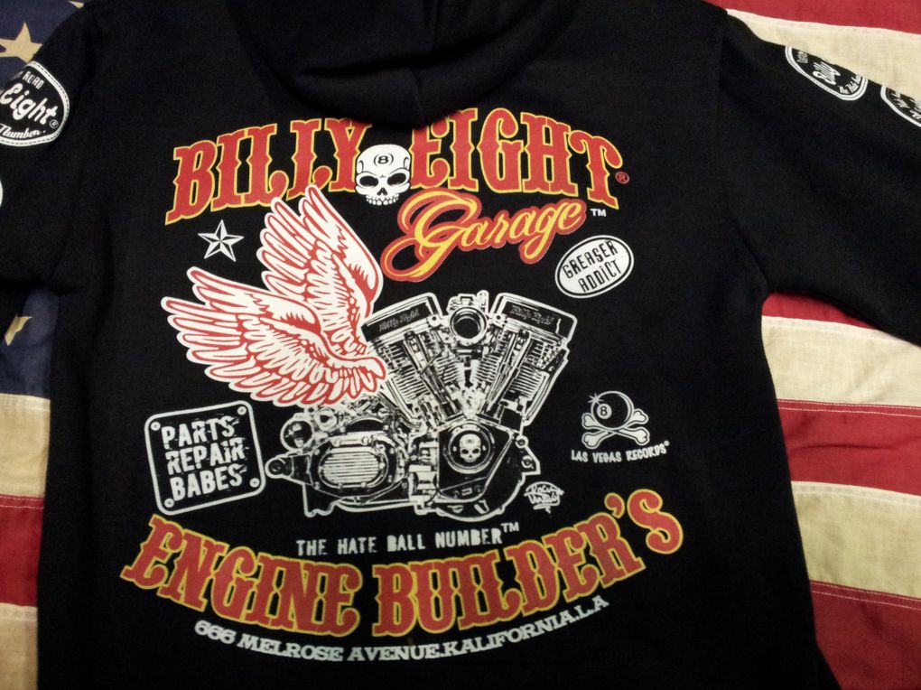 BIKERS :route 66 déco,accéssoires custom, boucles d'oreilles, fer de bottes, Betty Boop, pach Biker, Jack Daniel's, Bottes Harley davidson, perfecto,gilets cuirs,bagues, pantalons cuir, tee-shirts,sweets capuche Billy Eights..........