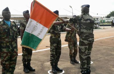 Double cérémonie de passation de commandement à la base aérienne d’Abidjan et prise de commandement au groupement des fusiliers commandos de l’air