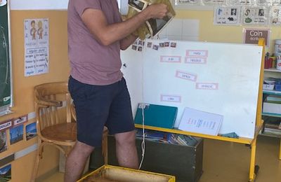 À la découverte des abeilles avec Monsieur Gayraud