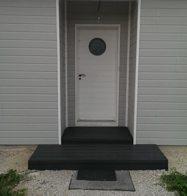 Escalier extérieur en bois composite