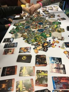 Un jeu de Rugby, des jeux de figurines ( song & Ice), Clash of Rage ( je l'attends celui là! ), Mr Phal qui se repose, des Jedi du Dimanche...