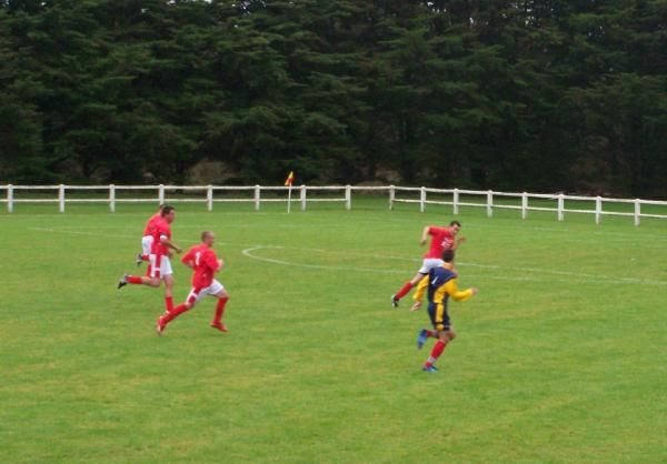 1er tour de Coupe de Basse Normandie : Créances Sports s'impose 4-1 à Lessay et remporte le derby (Au total, plus de 100 photos)