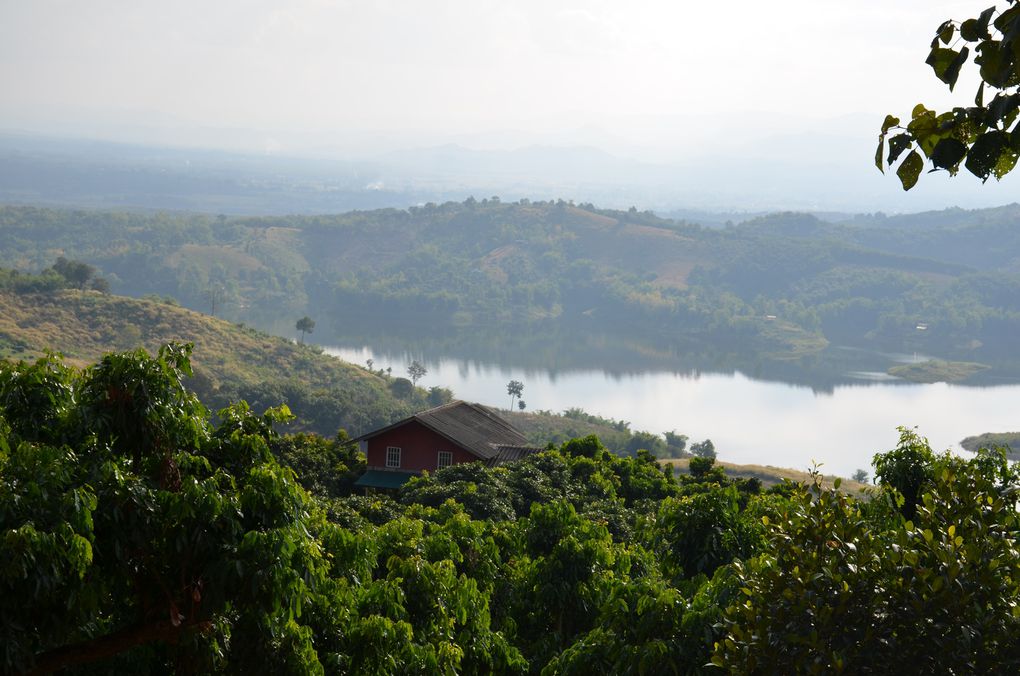 Puis nous avons repris la route pour Chiang Rai