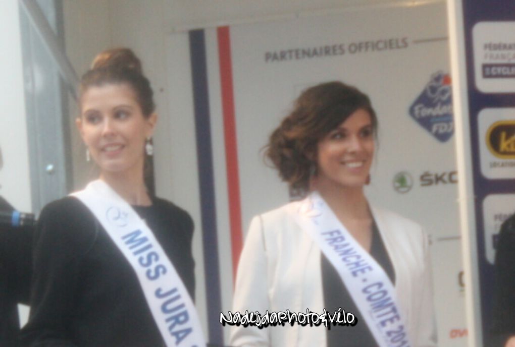 Miss Franche-Comté (Alizée Vanier) , Miss Jura (Chloé Paillot) et Miss Haute Saône (Jodie Gaudinet) 