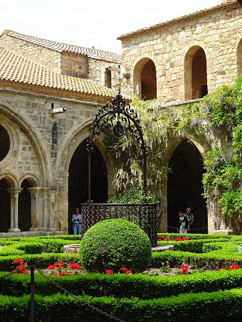 l’Abbaye de Fontfroide à Narbonne