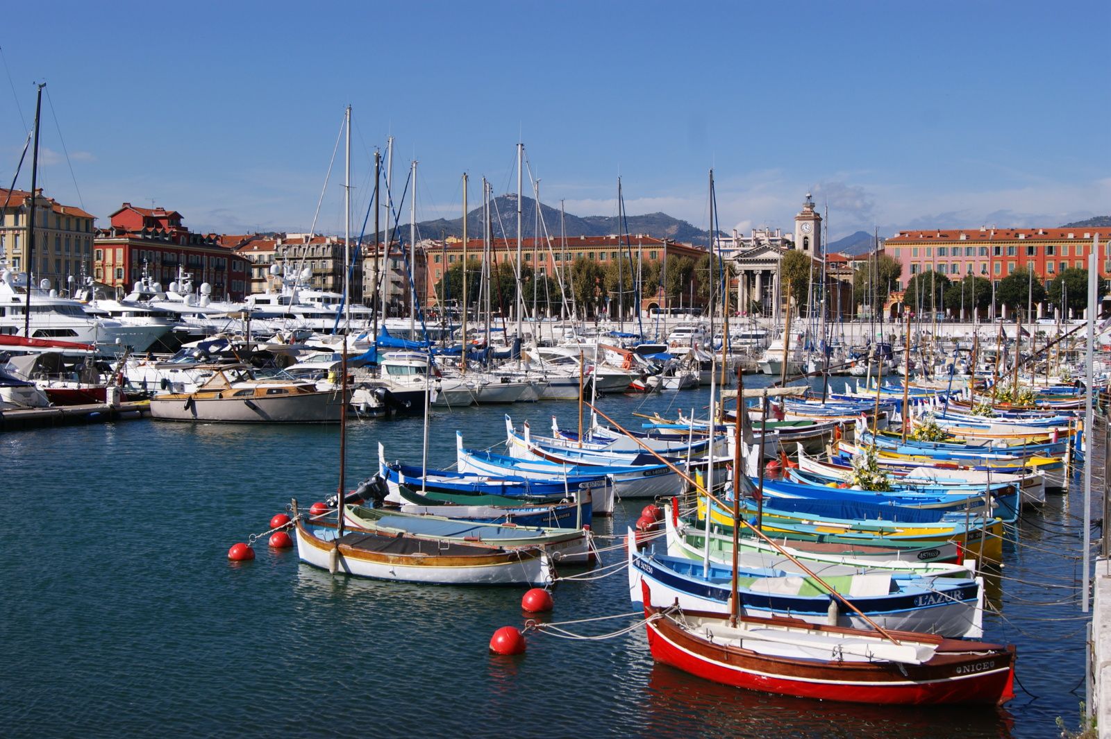 Lundi Soleil / Mars 2025 / Bateaux , barques...