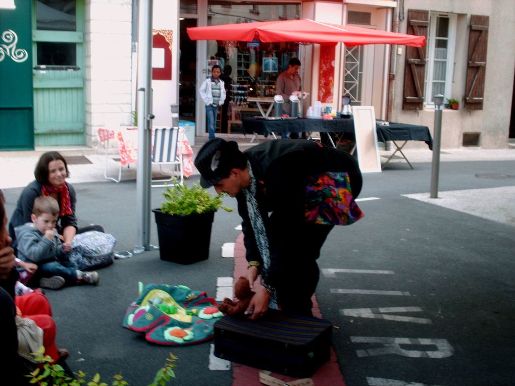 le regard de marléne - vice- présidente - des libres paroles sur la journée festive du quartier St jean en septembre 2011