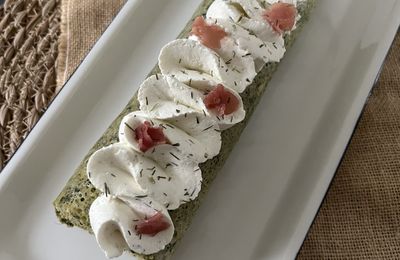 Bûche salée chèvre, jambon cru et épinards 