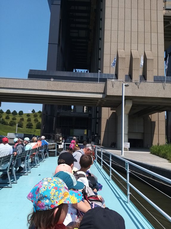 Excursion à Mons avec les élèves de P3 et P4