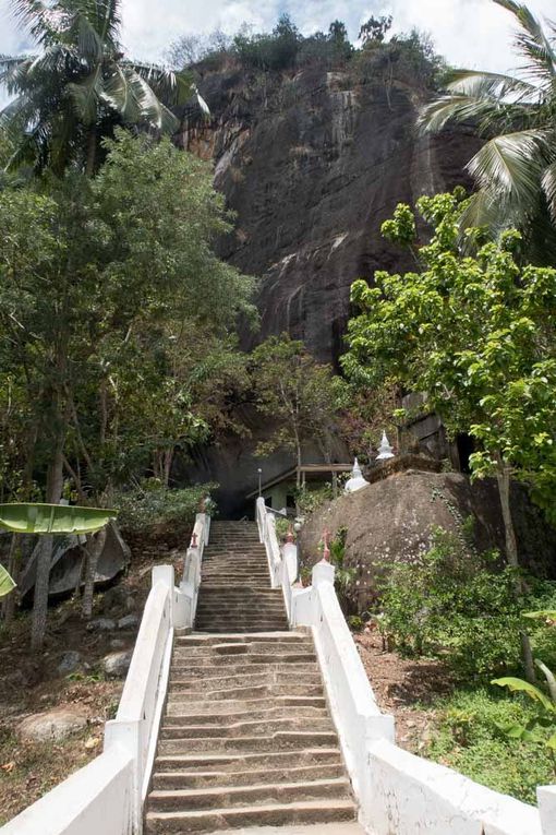  au Mulkirigala Rock temple, près de Tangalle (cliquez pour dérouler les photos)