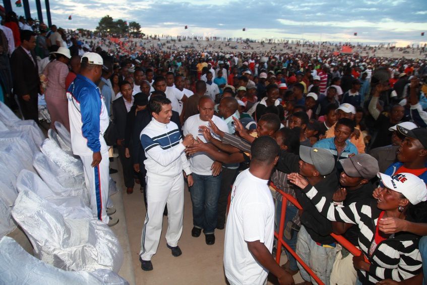 Inauguration du Kianja (Stade) Makis de Madagascar, à Andohatapenaka, par le Président Andry Rajoelina. 5ème partie. Photos: Harilala Randrianarison