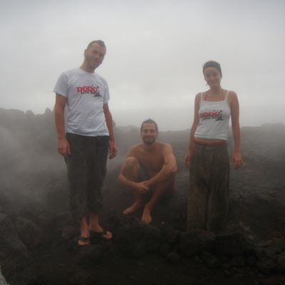 le "grand brûlé", en bas du piton de la fournaise, encoreun vrai sauna 3 ans apres la derniere eruption!!