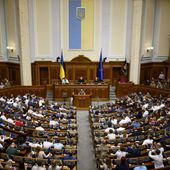 Ukraine: le Parlement adopte un texte ouvrant la voie à une mobilisation de certains détenus
