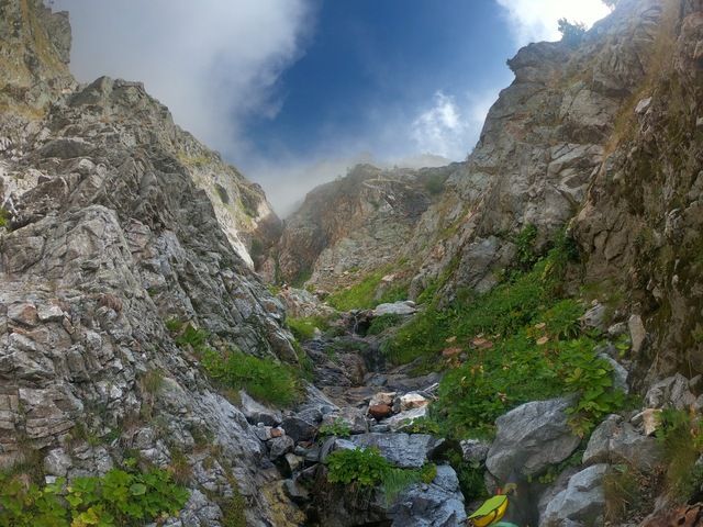 Puis on reprend notre progression entre rayon de soleil et tête dans les nuages