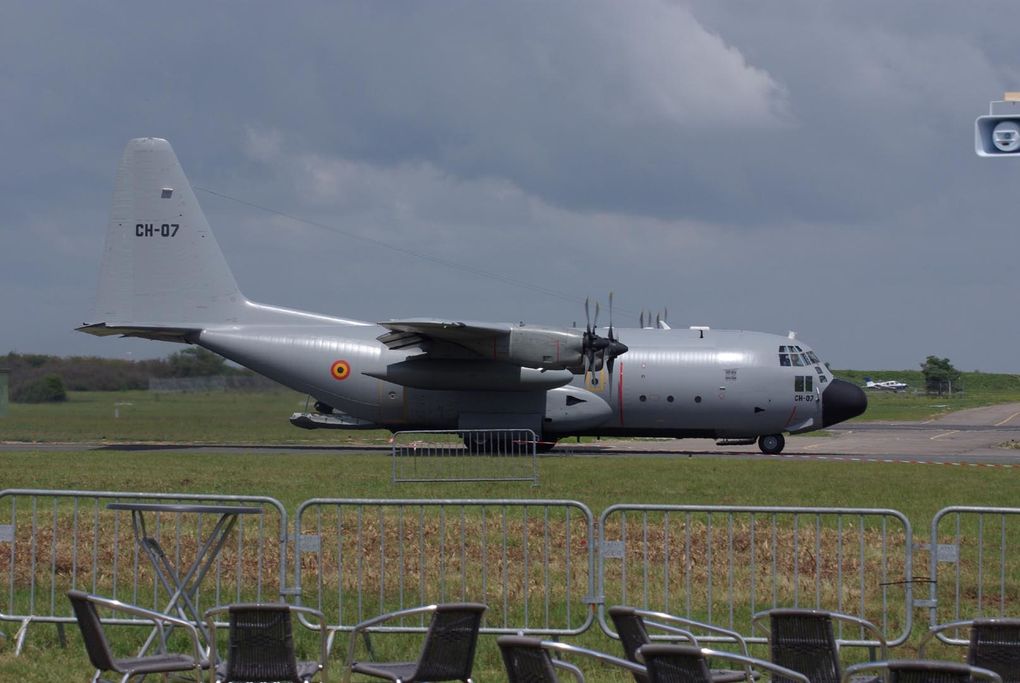 Diaporama des meetings de Orléans, de Cambrai et de Duxford 2010.

Merci à Laurent pour le prêt de ses photos.
