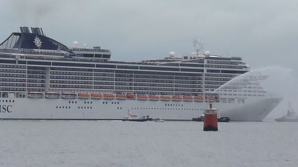 Album - MSC Divina Saint-Nazaire Départ 19 Mai 2012