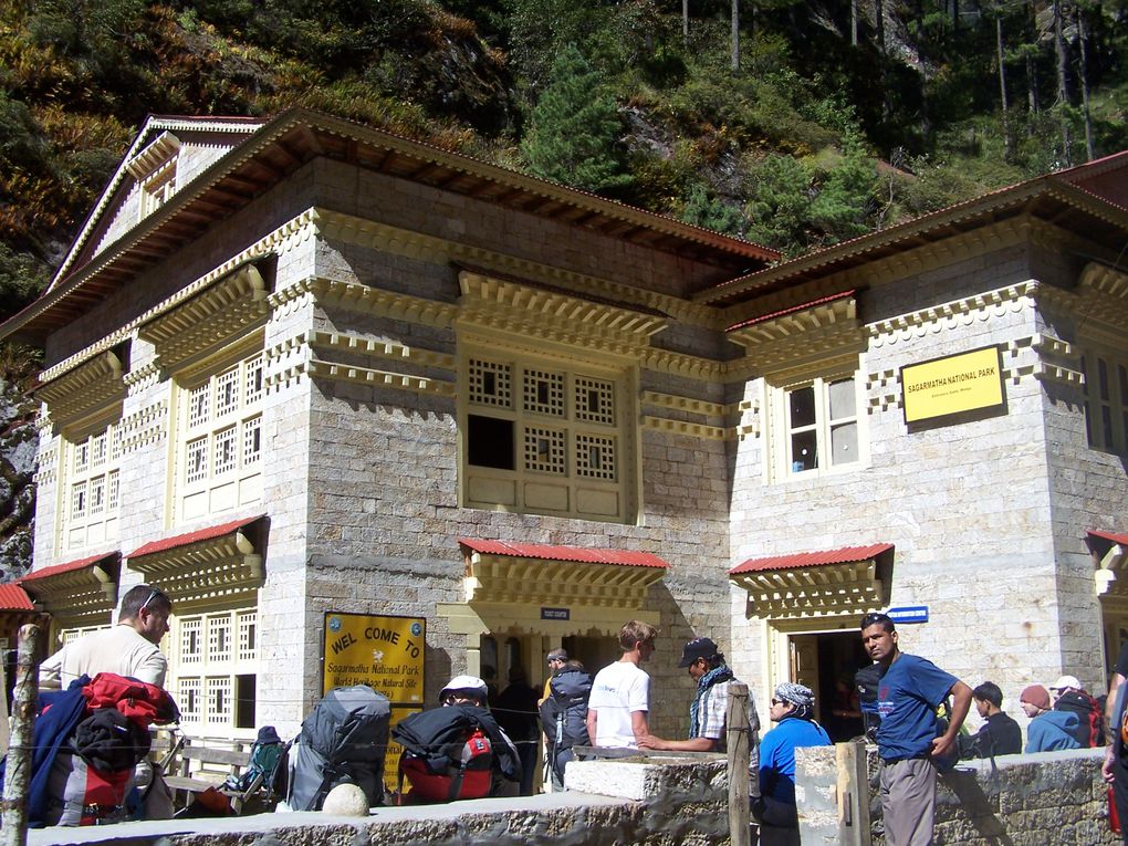 De Namche Bazaar à Lukla