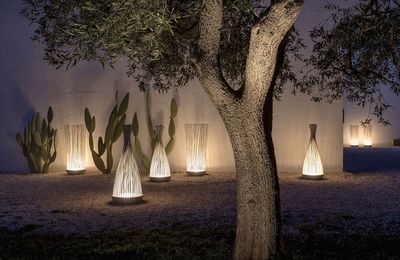 Comment bien choisir ses luminaires d’extérieur :  entrée, terrasse, balcon, allée… nos conseils éclairés !