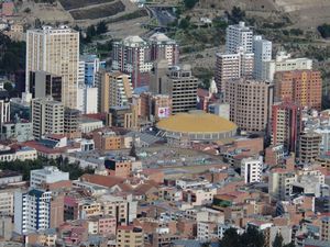 Panorama sur La Paz et la vallée de la luna depuis le quartier de la Ceja