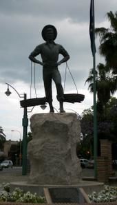 Estatuas símbolos de Málaga
