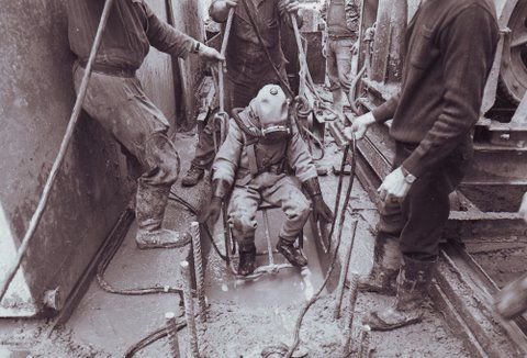 Plongées bentonite dans les années 70 / Mud diving in the seventies - Photos N/B de mon collègue Stephane