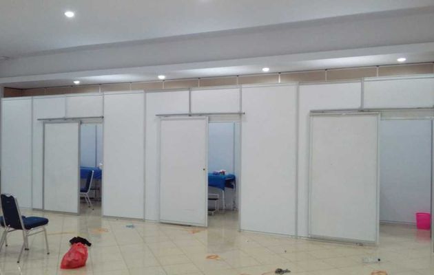 JUAL FITTING ROOM R8 TANGERANG SELATAN | PARTISI PAMERAN 