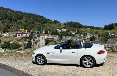 De la Lozère au Cantal par la belle D989
