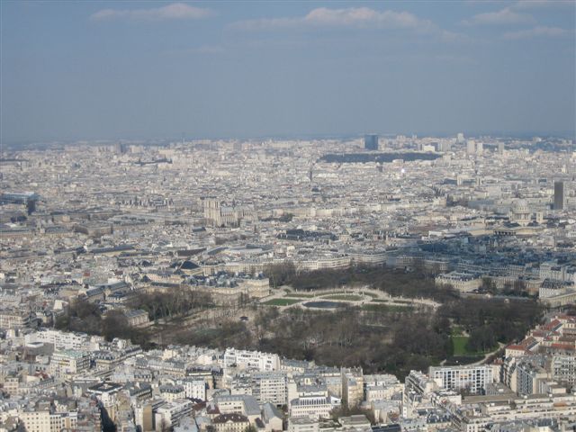 Pour vous donner l'envie de mieux connaitre Paris, voici quelques photos des endroits les plus connus au moins connus ....