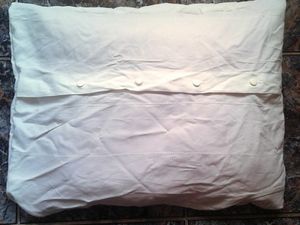 DIY: shirt into pillow case