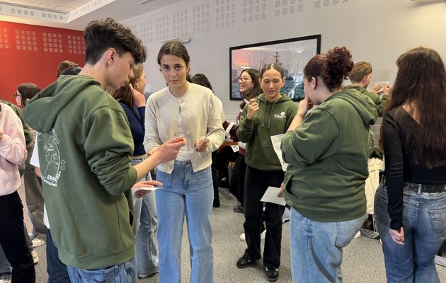 FR25 LG Ice breaking Games: Bingo and the Clock