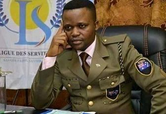 De Père et de la Mère, buzobéries à outrance de Pululu Nsingi !