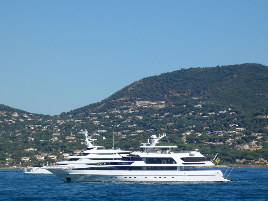 AZZURA  II , en baie de Saint Tropez le 160juillet 2019