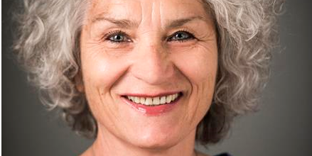 LES SŒURS DE LA GRANDE LOGE FEMININE DE FRANCE ONT ELU MARIE-THERESE BESSON LEUR NOUVELLE GRANDE MAÎTRESSE.