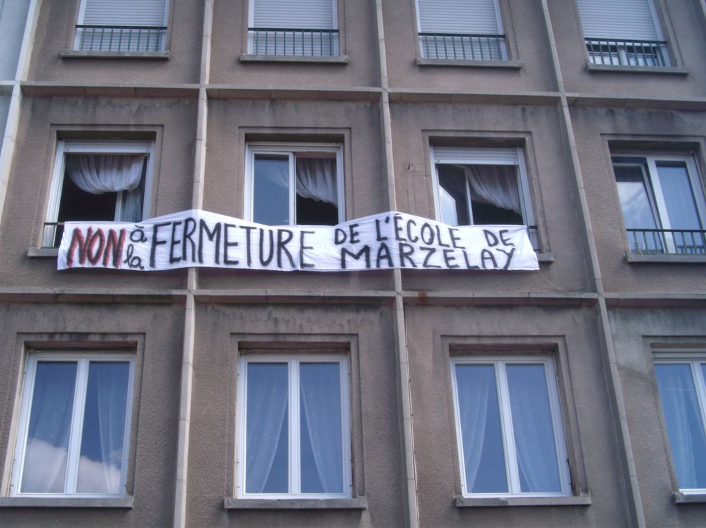 au printemps (de Jules Ferry) les banderoles fleurissent à St Dié
si vous avez d'autres lieux, prnez les en photos nous les publierons
merci