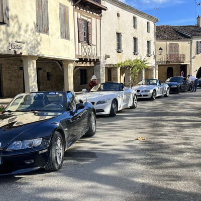 Visite de Fourcès et plein d’eau pour un roadster Z3 assoiffé