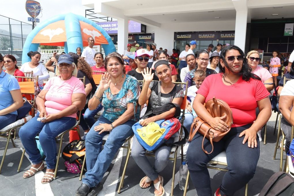 Niños con condiciones especiales recibieron prácticas en el Complejo Nacional de Tenis Puerto Cabello 