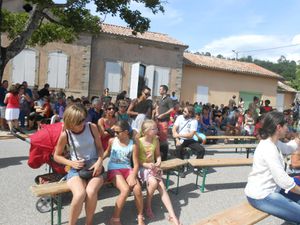 Les spectateurs attendent aussi