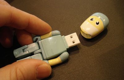 Des clés usb à votre image chez APOGRIFF