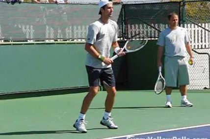 Technique du tennis : le revers à deux mains de Djokovic