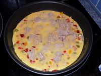 Omelette thon, poivrons et fromage 