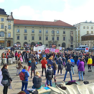 Tentabulles at the International Womyn's Day Demo in Krakow!