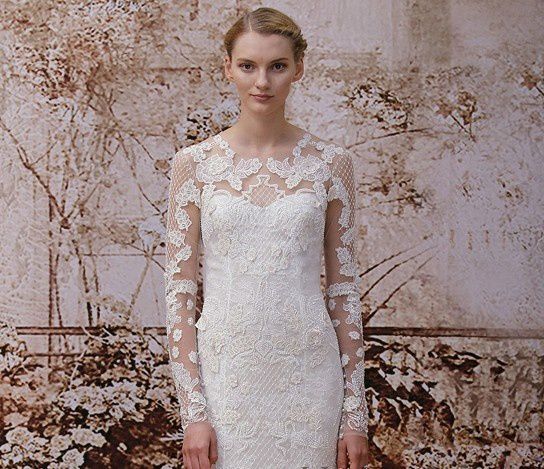 Cambridge classic wedding dress modelling the dress of 2014 autumn winters works