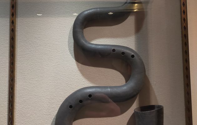 Le serpent (instrument)