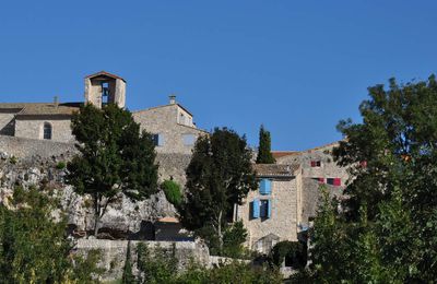 La Roche sanglante ( La roche-sur-Grane)