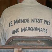 La France en Vrai - Occitanie Micmac à Millau : des paysans face à la mondialisation
